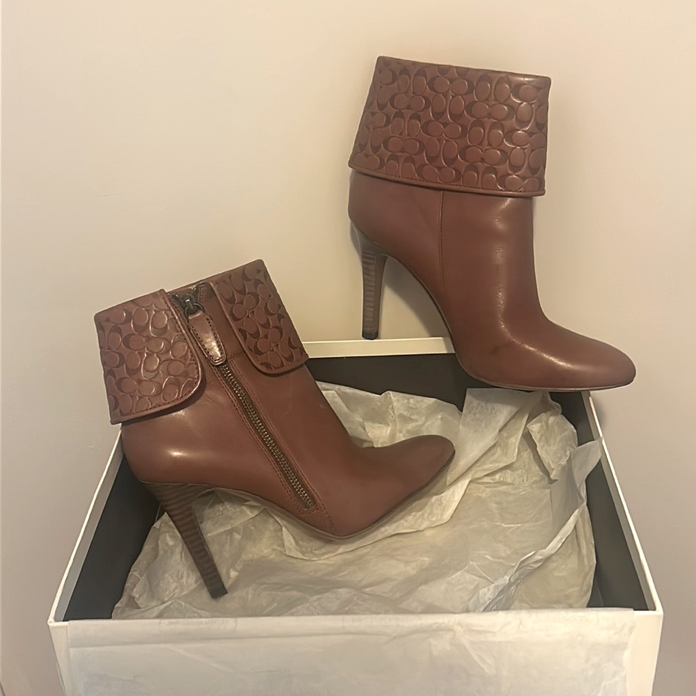 Cute Coach Boots. Great condition
